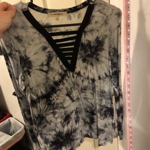 Tye dye long sleeve very comfortable
